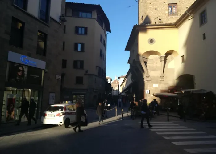 Ponte Vecchio - Guicciardini N. 10 Firenze