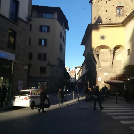 Ponte Vecchio - Guicciardini N. 10 Floransa